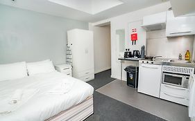Compact & Cosy Central Coventry Budget Studio